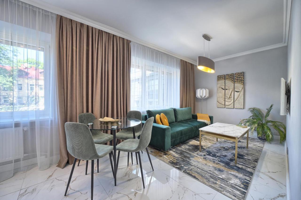 Centro Butas Apartment